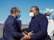 የኬኒያው ፕሬዚዳንት አዲስ አበባ ገቡ! በወቅታዊ የሁለትዮሽ ጉዳዮች ላይ ውይይት እየተካሄደ ነው!